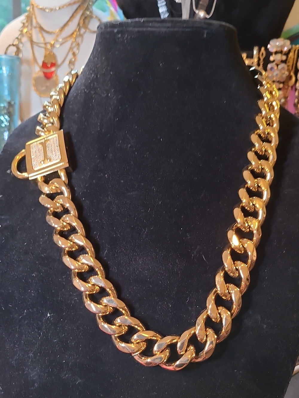 Heavy Duty Goldtone Necklace